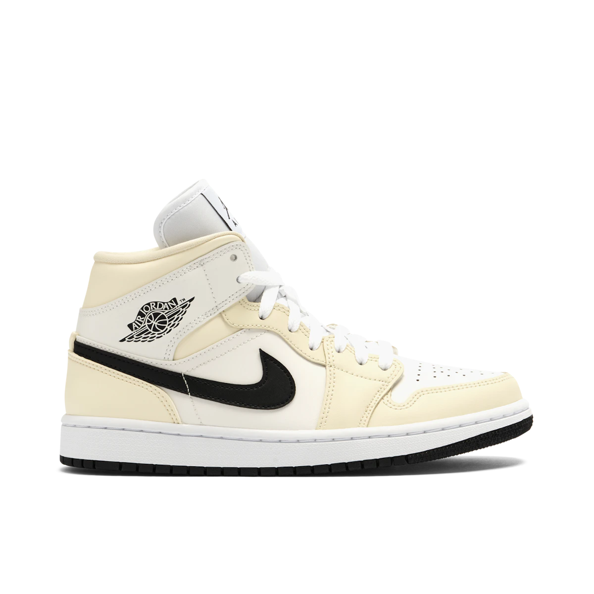 Air outlets jordan 1 mid coconut milk size 5.5Y