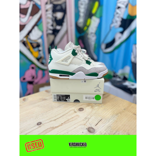 Jordan 4 SB Pine Green UK 7.5 by Jordan's in Uncategorized. Available at KershKicks for £300.00. A must-have for fans of Jordan's looking to elevate their style with this Kershkicked.