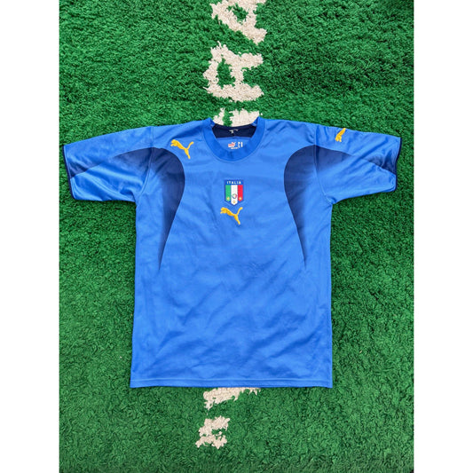 Italy 2006-07 Home Shirt XL 9/10 by KershKits in Clothing. Available at KershKicks for £65.00. A must-have for fans of KershKits looking to elevate their style with this Kits.