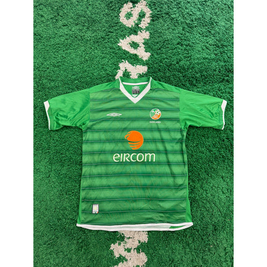 Ireland Home Shirt 2003-2004 M 7/10 by KershKits in Clothing. Available at KershKicks for £80.00. A must-have for fans of KershKits looking to elevate their style with this Kits.