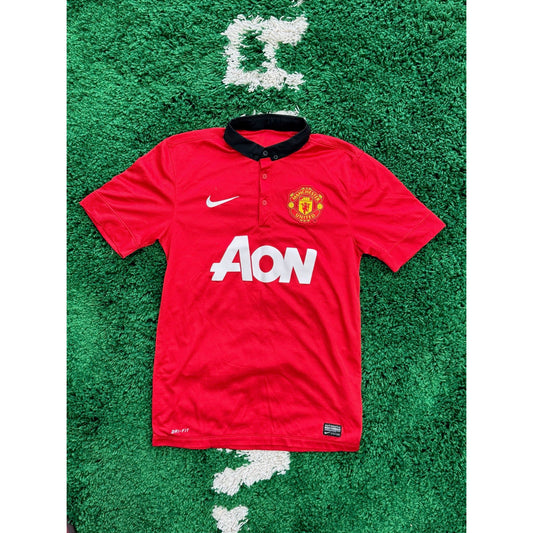 Manchester United Home Shirt 2013-2014 S by KershKits in Clothing. Available at KershKicks for £45.00. A must-have for fans of KershKits looking to elevate their style with this Kits.