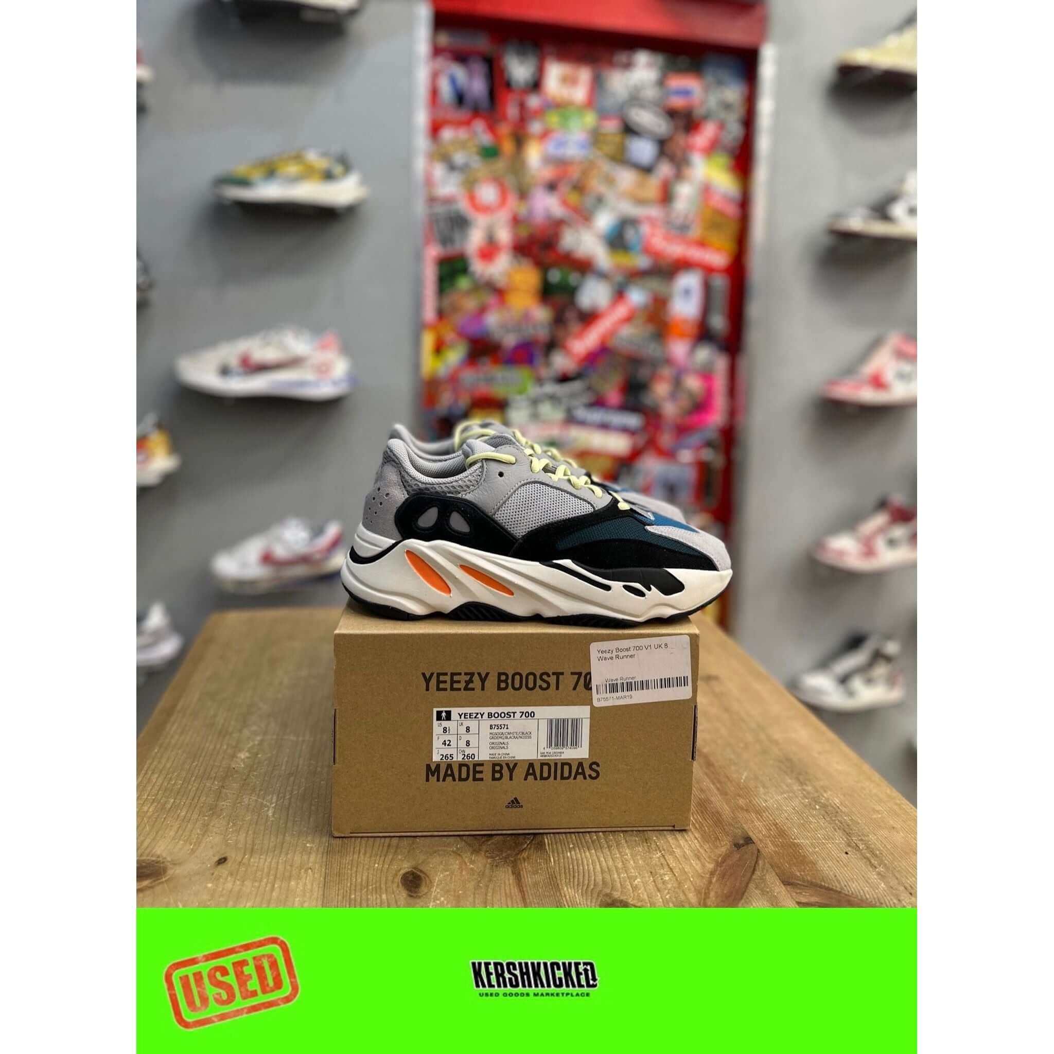 Yeezy boost 700 on sale wave runner retail