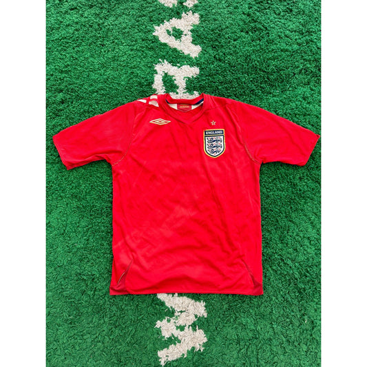 England 2006-08 Away Shirt M 8/10 by KershKits in Clothing. Available at KershKicks for £45.00. A must-have for fans of KershKits looking to elevate their style with this Kits.