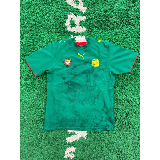 Cameroon Home Shirt 2006-2008 M 9/10 by KershKits in Clothing. Available at KershKicks for £55.00. A must-have for fans of KershKits looking to elevate their style with this Kits.