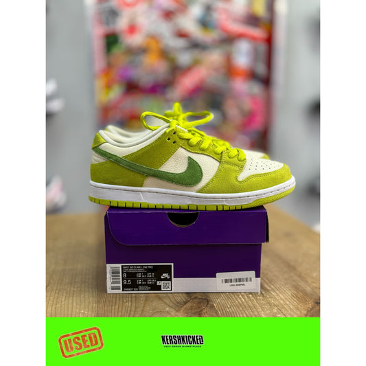 Nike SB Dunk Low Green Apple UK 7 by Nike in Shoes. Available at KershKicks for £125.00. A must-have for fans of Nike looking to elevate their style with this Kershkicked.