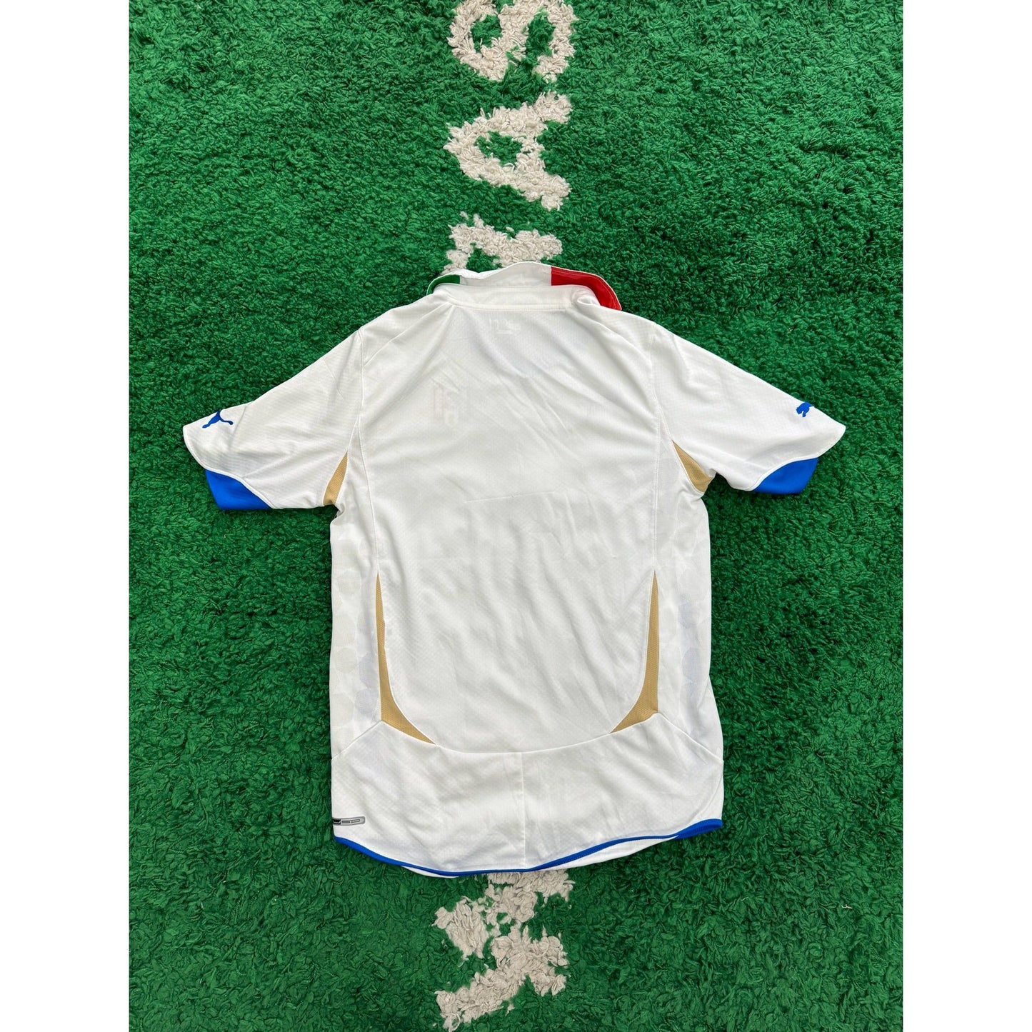 Italy 2010-2011 Away Shirt M 7/10