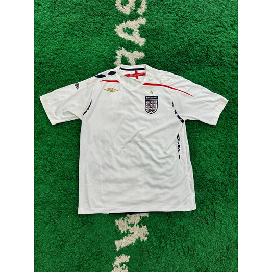 England 2007-2009 Home Shirt XL 8/10 by KershKits in Clothing. Available at KershKicks for £45.00. A must-have for fans of KershKits looking to elevate their style with this Kits.