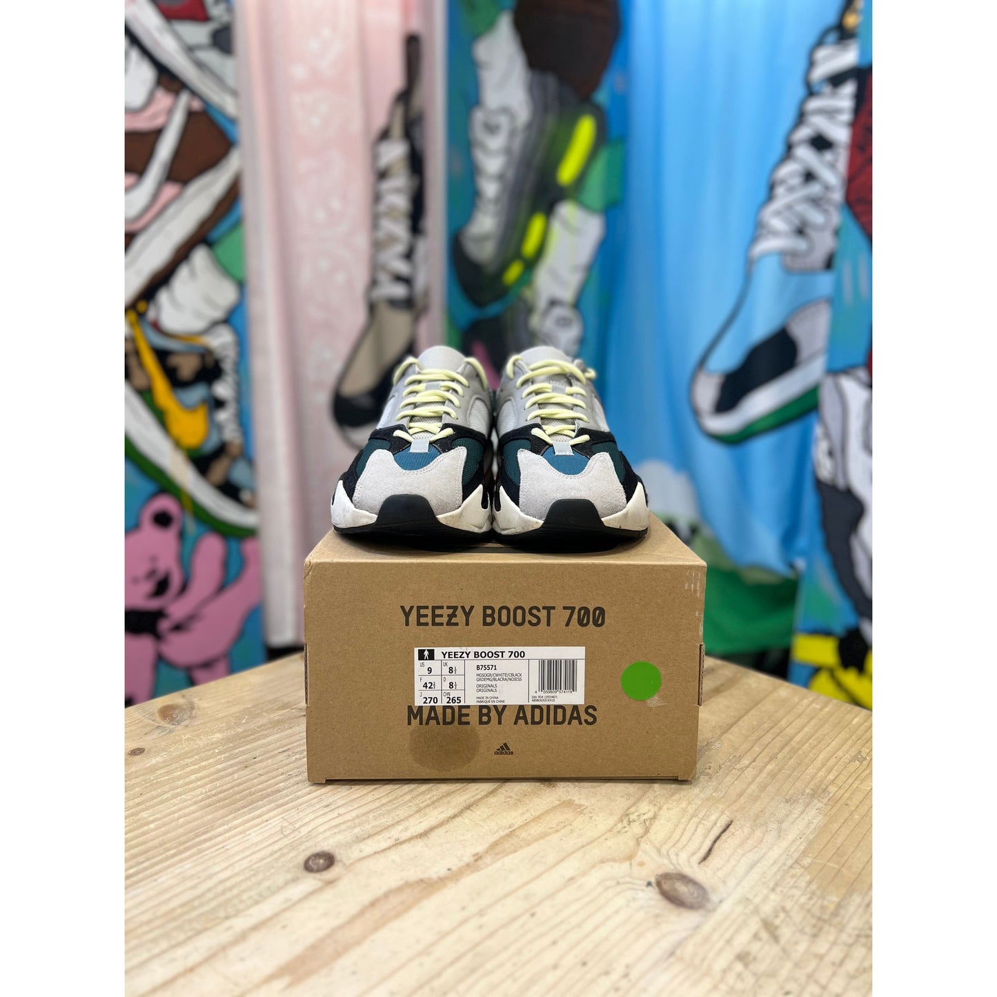 Yeezy 700 Waverunner UK8.5