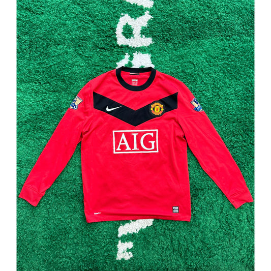 Manchester United Home Shirt 2009-2010 Rooney #10 M by KershKits in Clothing. Available at KershKicks for £85.00. A must-have for fans of KershKits looking to elevate their style with this Kits.