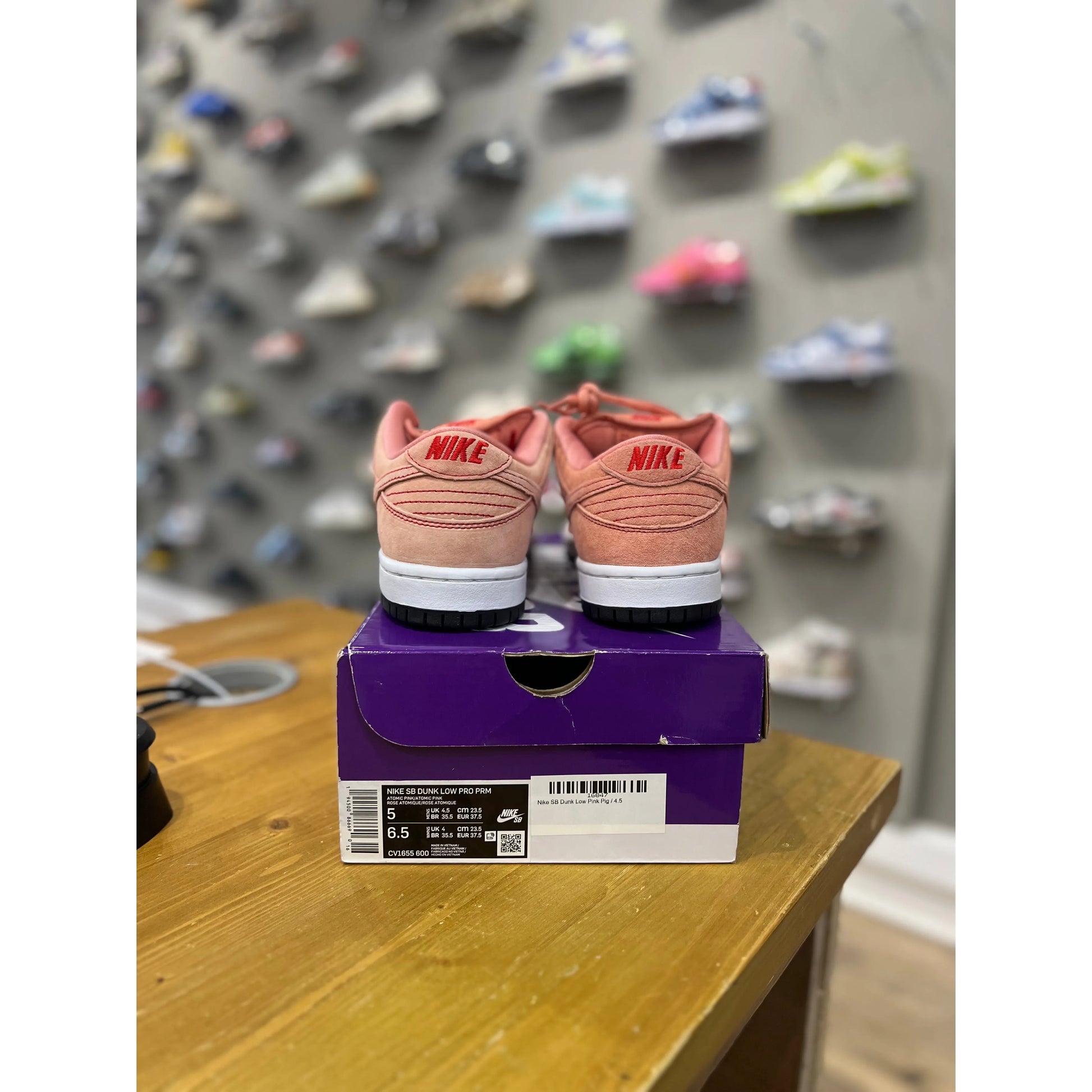 Nike SB Dunk Low Pink Pig UK 4.5 Nike KershKicks