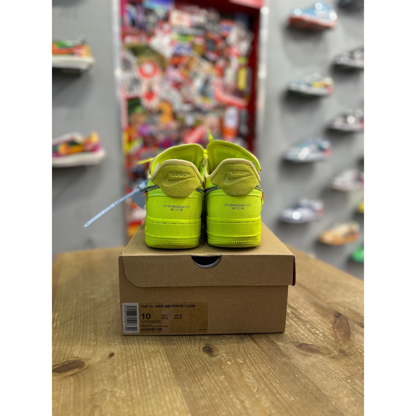 Nike Air Force 1 Low Off-White Volt UK9