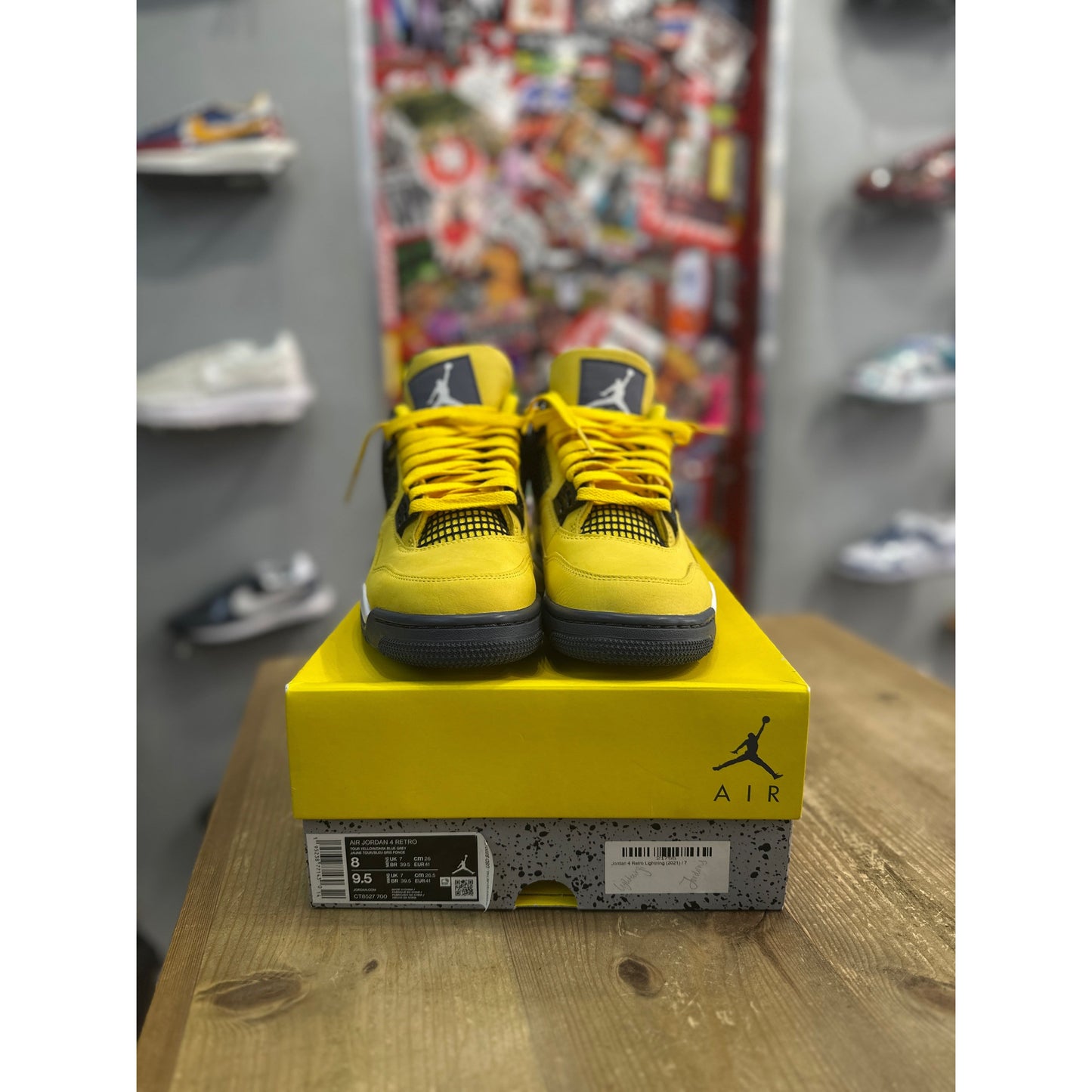 Jordan 4 Retro Lightning (2021) UK 7