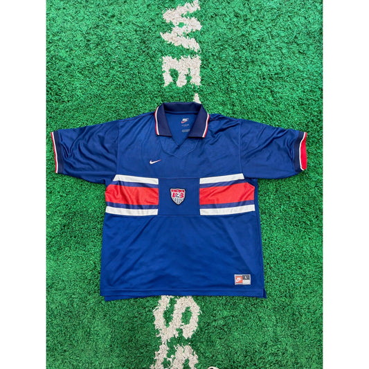 USA Away Shirt 1995/96 L 8/10 by KershKits in . Available at KershKicks for £65.00. A must-have for fans of KershKits looking to elevate their style with this Kits.