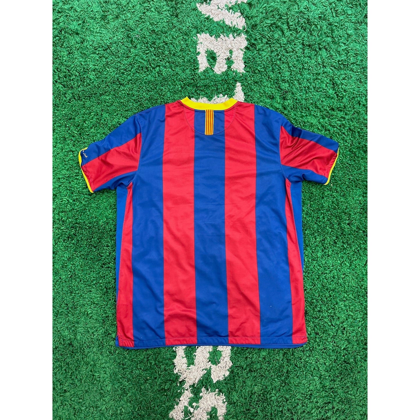 Barcelona Home Shirt 2010/11 XL 7/10 by KershKits in . Available at KershKicks for £65.00. A must-have for fans of KershKits looking to elevate their style with this Kits.