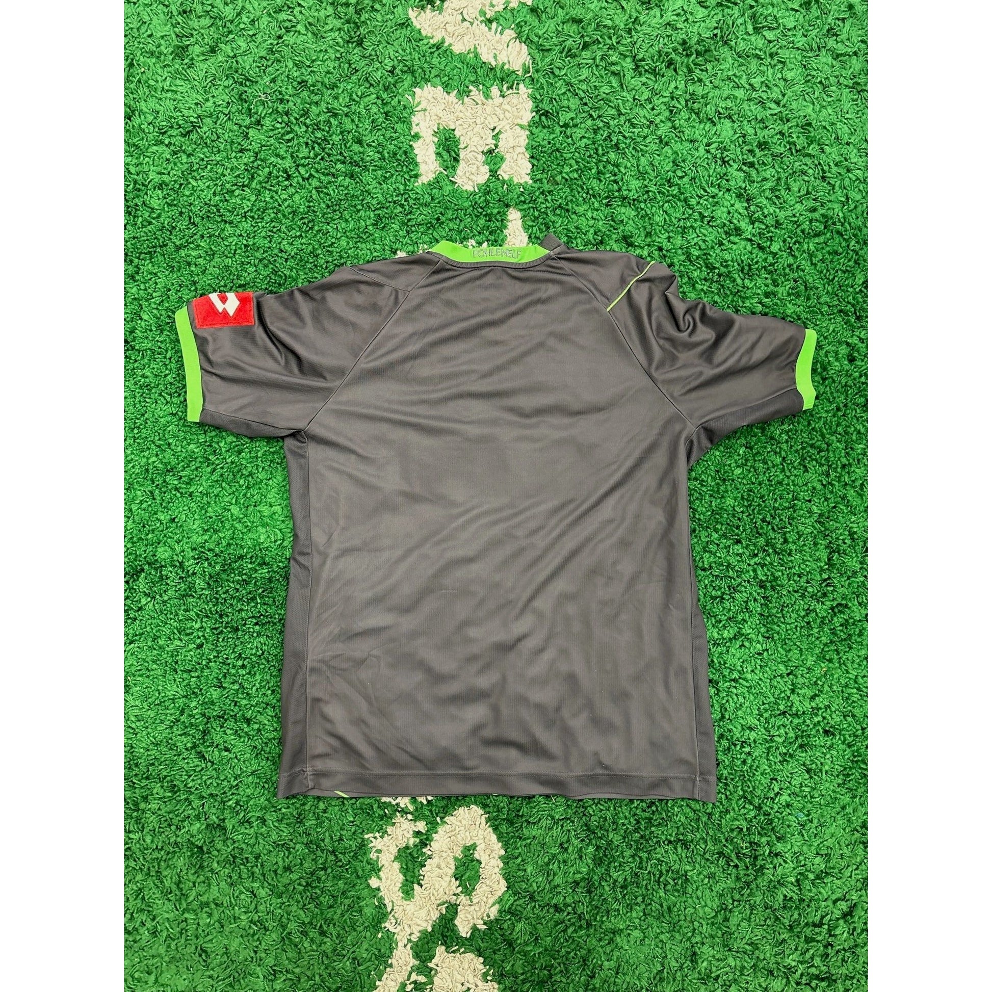 Borussia Monchengladbach Away Shirt 2011/12 L 8/10 by KershKits in . Available at KershKicks for £65.00. A must-have for fans of KershKits looking to elevate their style with this Kits.