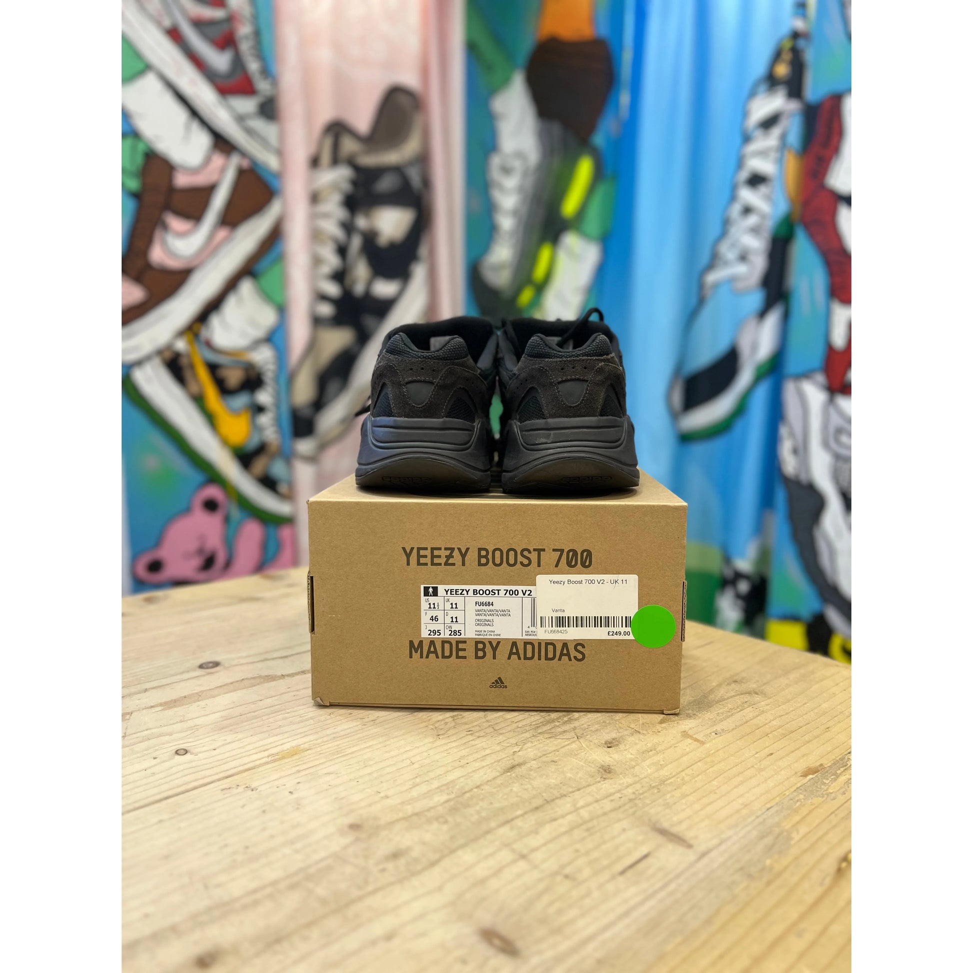 Yeezy 700 Vanta UK 11 Yeezy KershKicks