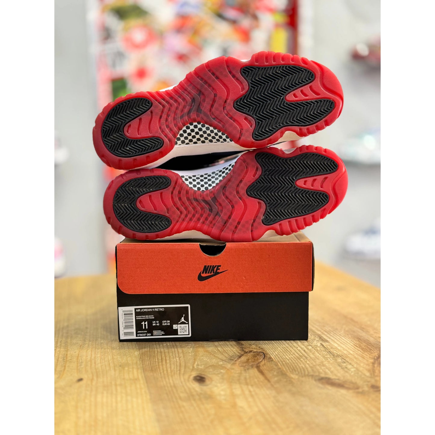 Jordan 11 Retro Playoffs Bred (2019) UK 10