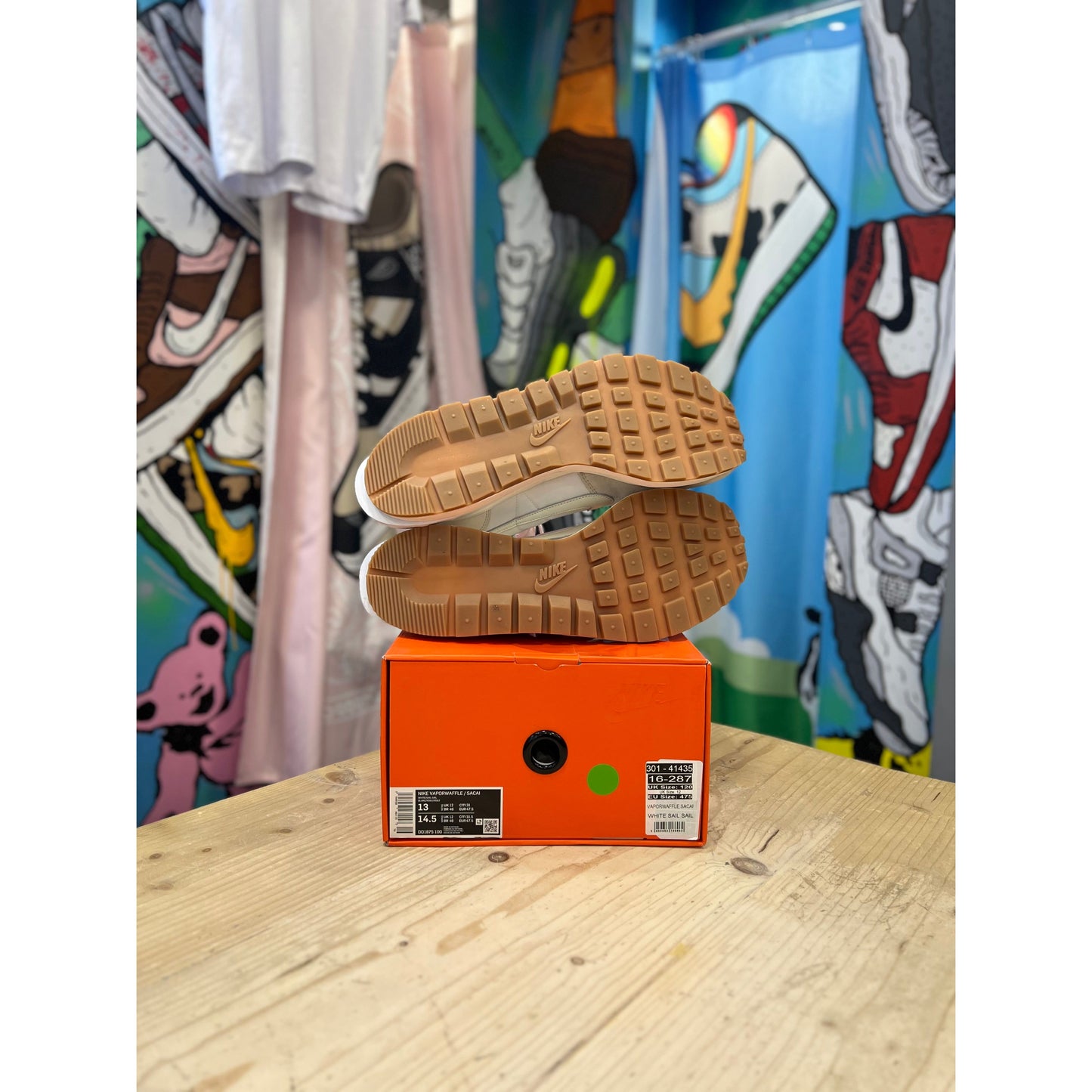 Nike Sacai Vaporwaffle Sail Gum UK 12