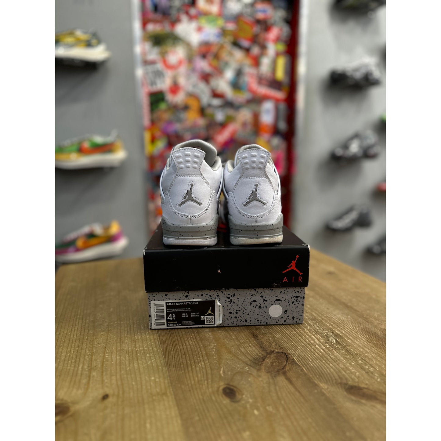 Jordan 4 Retro White Oreo (2021) (GS) UK 4 by Jordan's in Uncategorized. Available at KershKicks for £175.00. A must-have for fans of Jordan's looking to elevate their style with this Kershkicked.