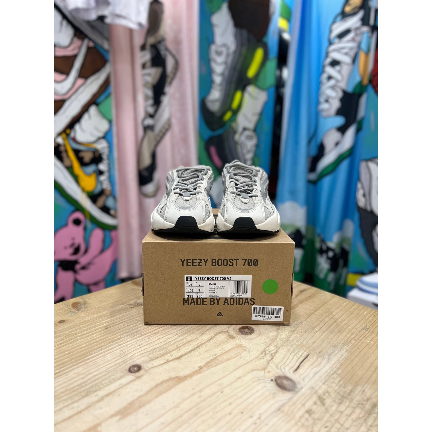 Yeezy 700 Static UK 7