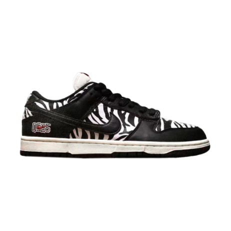 Nike SB Dunk Low Quartersnacks Zebra