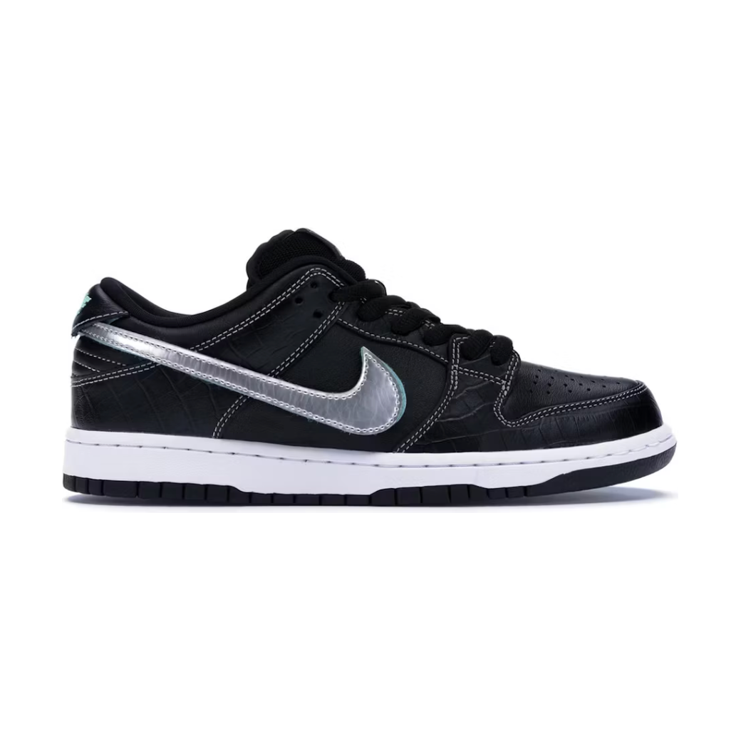 Nike SB Dunk Low Diamond Supply Co. Black Diamond by Nike in Uncategorized. Available at KershKicks for £395.00. A must-have for fans of Nike looking to elevate their style with this Shoes.