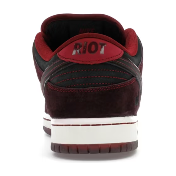 Nike SB Dunk Low Riot Skateshop