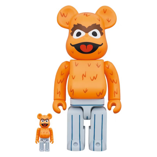 Bearbrick x Sesame Street Oscar the Grouch (The Original Orange Fur Ver.) 100% & 400% Set by Bearbrick in Uncategorized. Available at KershKicks for £95.00. A must-have for fans of Bearbrick looking to elevate their style with this Accessories.