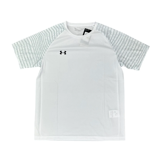 Under Armour White T-shirt by Under Armour in Uncategorized. Available at KershKicks for £35.00. A must-have for fans of Under Armour looking to elevate their style with this Activewear.