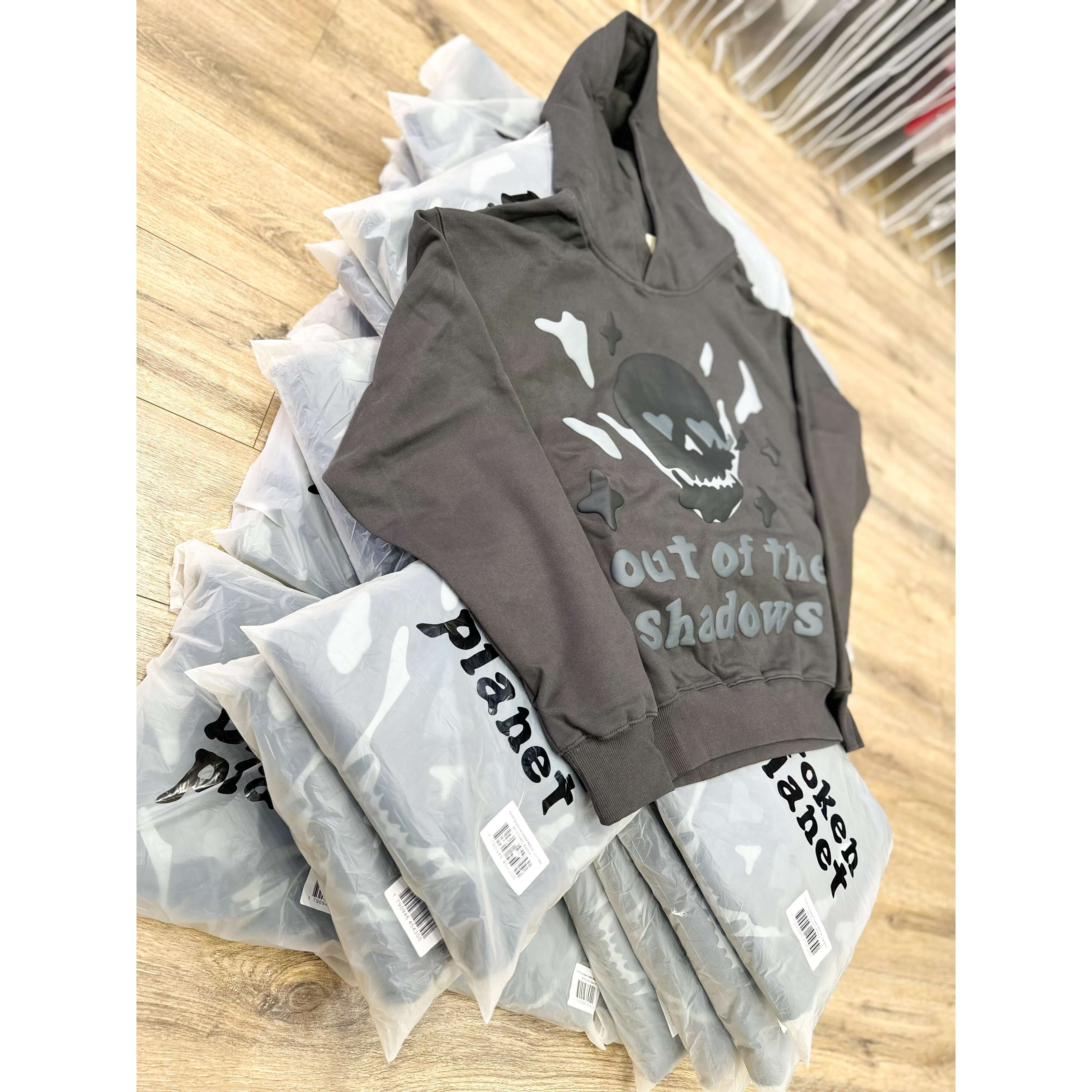 Off white hands and sale planet hoodie