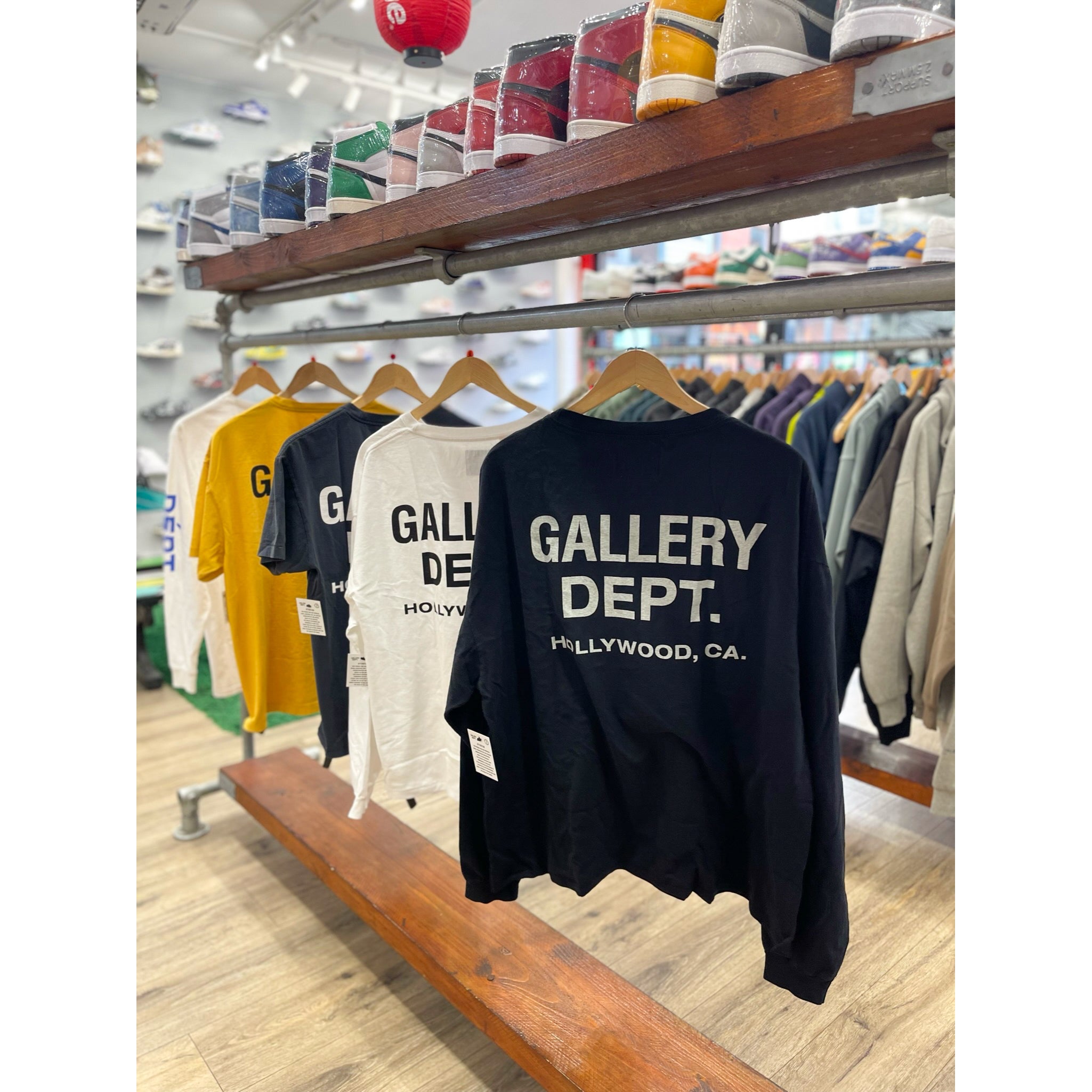 Gallery Dept. Souvenir L/S T-Shirt Black | GALLERY DEPT. | KershKicks