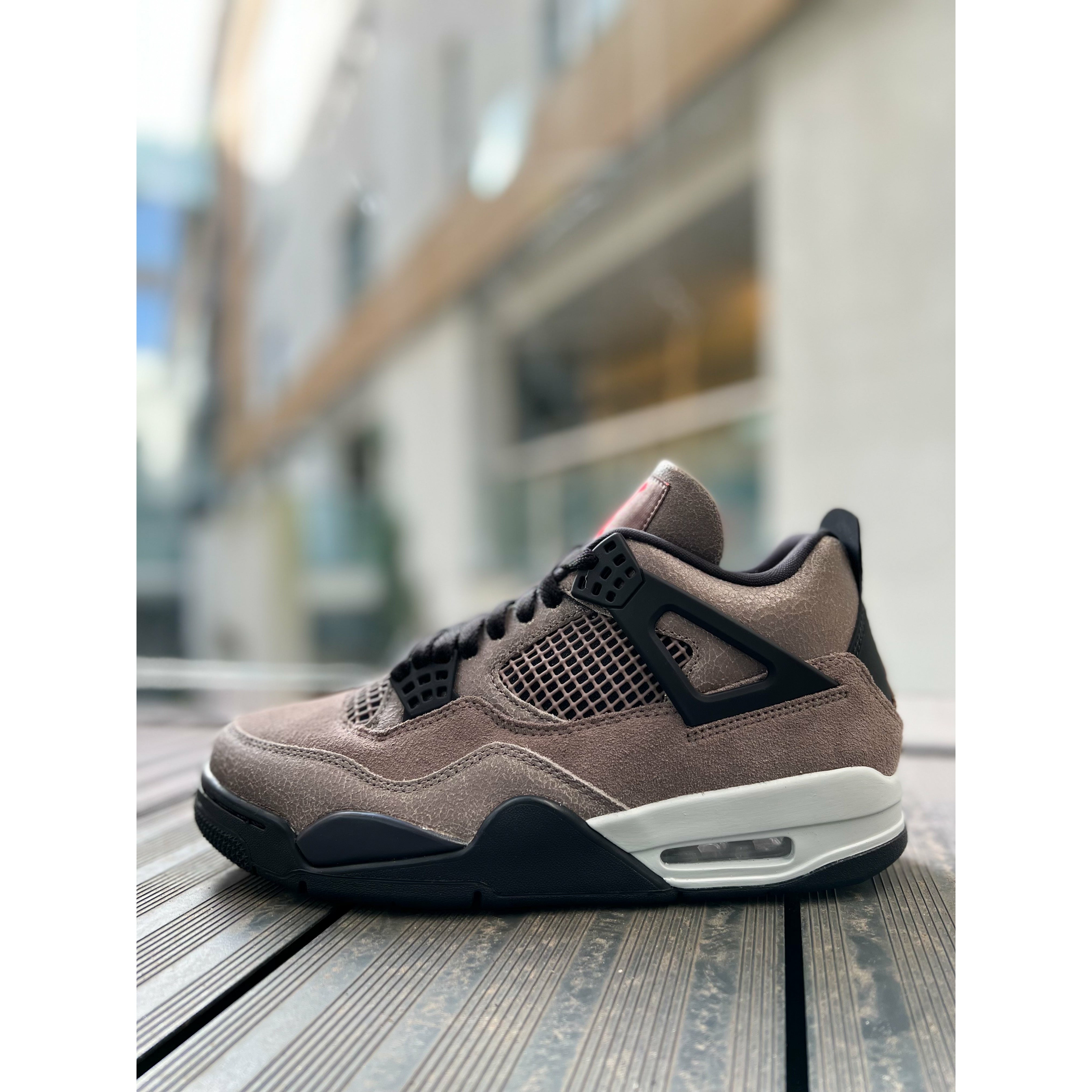 Jordan 4 Retro Taupe Haze