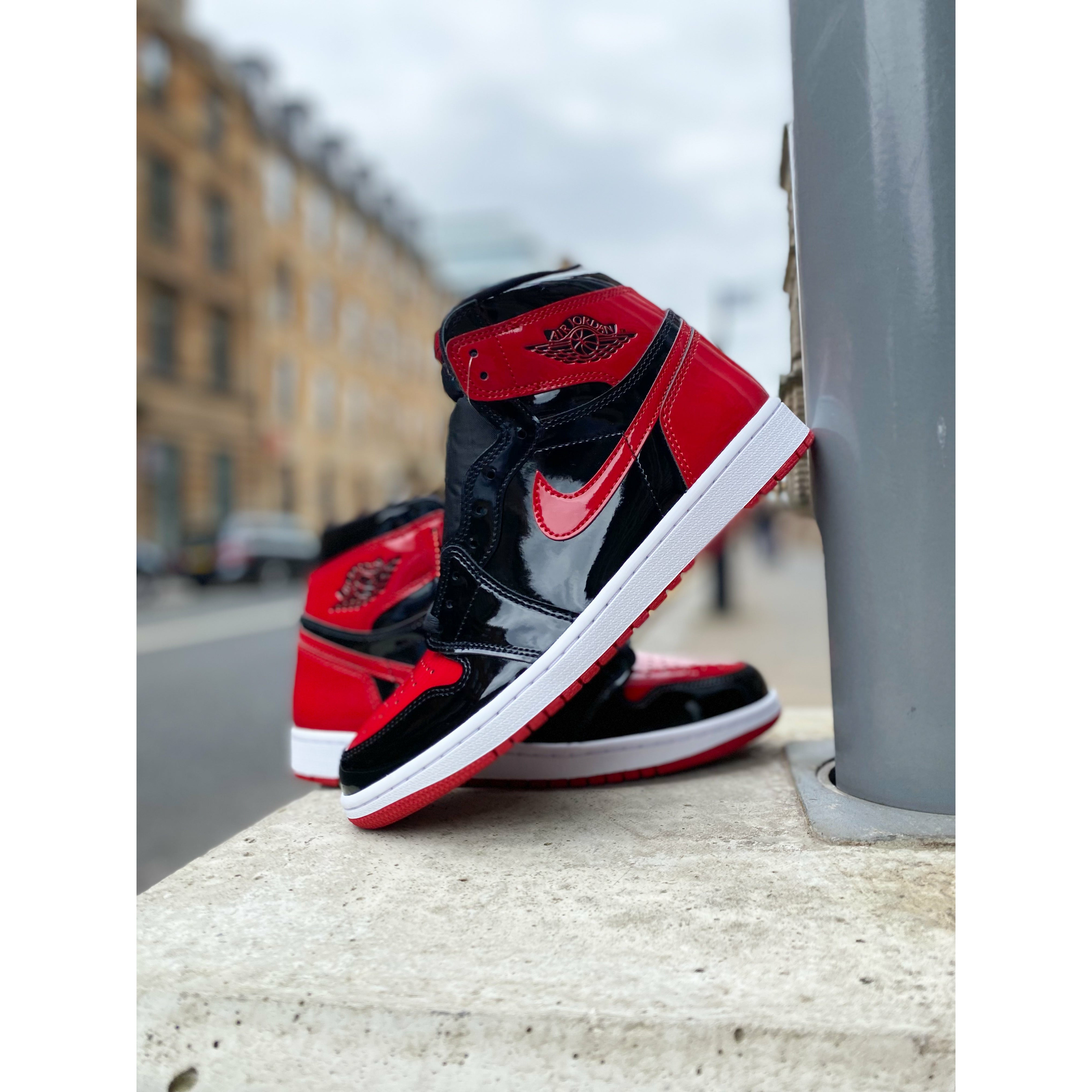 Jordan 1 popular Retro High - Patent Bred